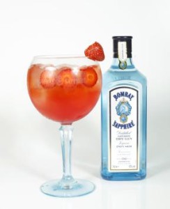 Juan Valls presenta los cócteles de verano de Bombay Sapphire 4 Bombay Sapphire Strawberry Gin Forever